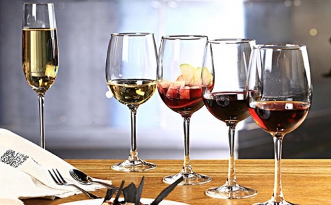 重慶進(jìn)口紅酒批發(fā)保稅港區(qū)品酒師推薦法國(guó)波爾多紅酒